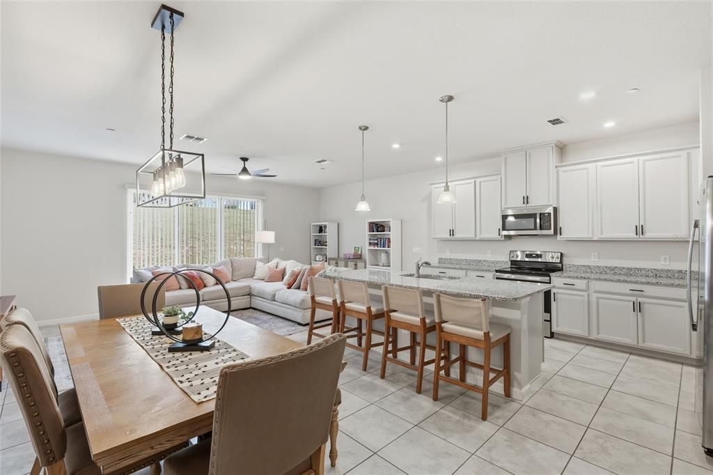 For Sale: $375,000 (3 beds, 2 baths, 1866 Square Feet)