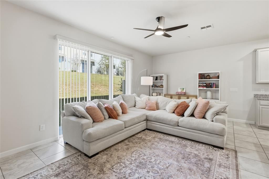 For Sale: $375,000 (3 beds, 2 baths, 1866 Square Feet)