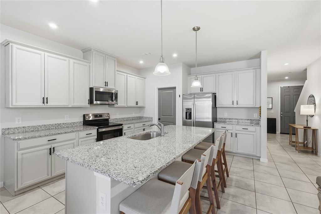 For Sale: $375,000 (3 beds, 2 baths, 1866 Square Feet)