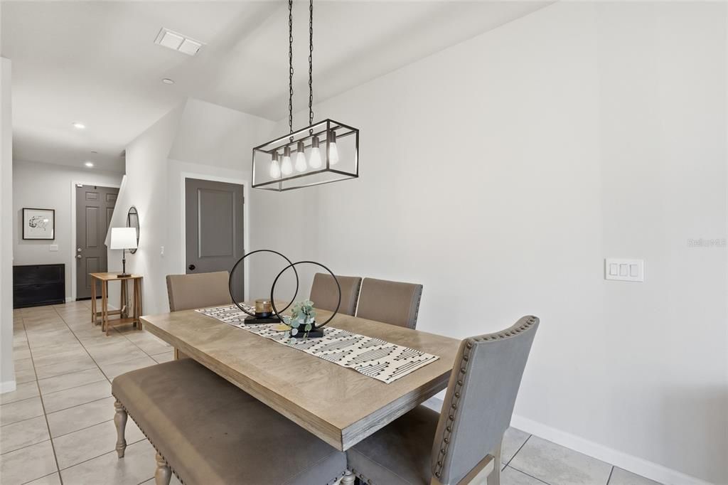 For Sale: $375,000 (3 beds, 2 baths, 1866 Square Feet)