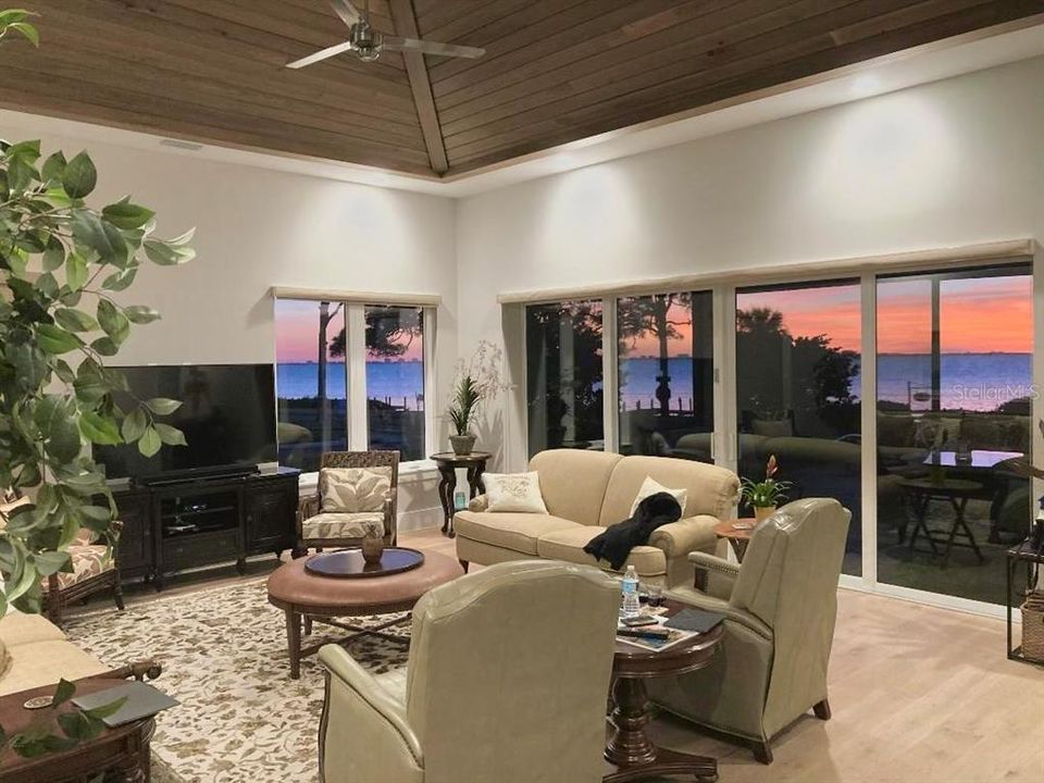 待售: $3,500,000 (4 贝兹, 4 浴室, 3027 平方英尺)