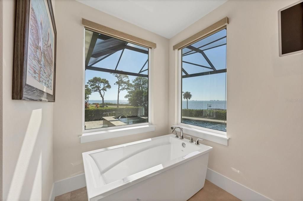 待售: $3,500,000 (4 贝兹, 4 浴室, 3027 平方英尺)