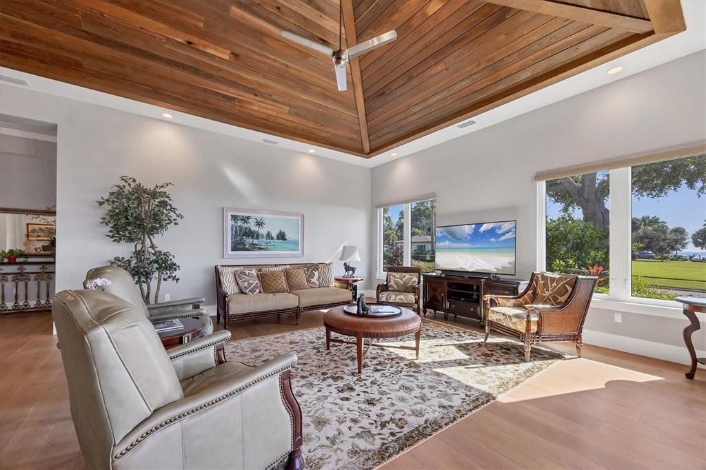 待售: $3,500,000 (4 贝兹, 4 浴室, 3027 平方英尺)