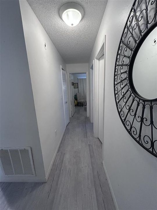 En Venta: $290,000 (4 camas, 2 baños, 1744 Pies cuadrados)