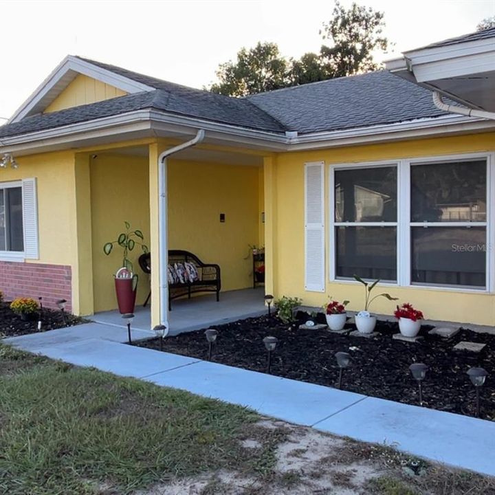 En Venta: $290,000 (4 camas, 2 baños, 1744 Pies cuadrados)