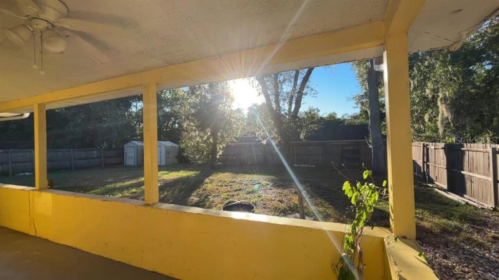En Venta: $290,000 (4 camas, 2 baños, 1744 Pies cuadrados)