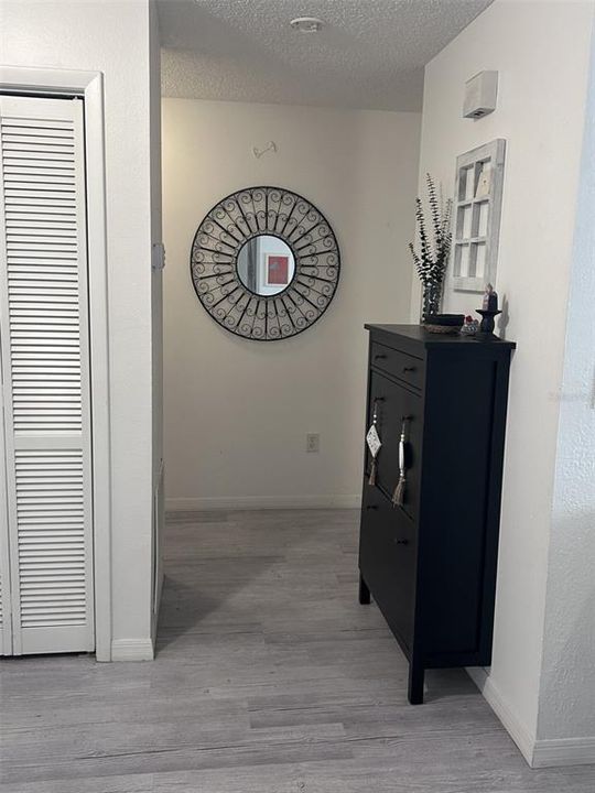 En Venta: $290,000 (4 camas, 2 baños, 1744 Pies cuadrados)