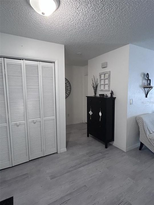 En Venta: $290,000 (4 camas, 2 baños, 1744 Pies cuadrados)