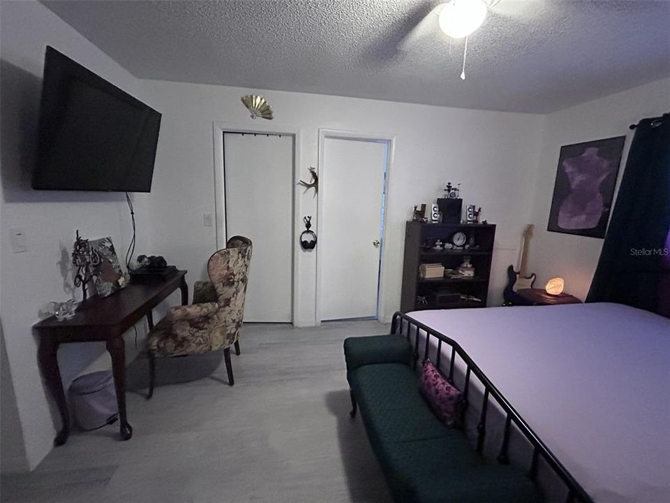 En Venta: $290,000 (4 camas, 2 baños, 1744 Pies cuadrados)