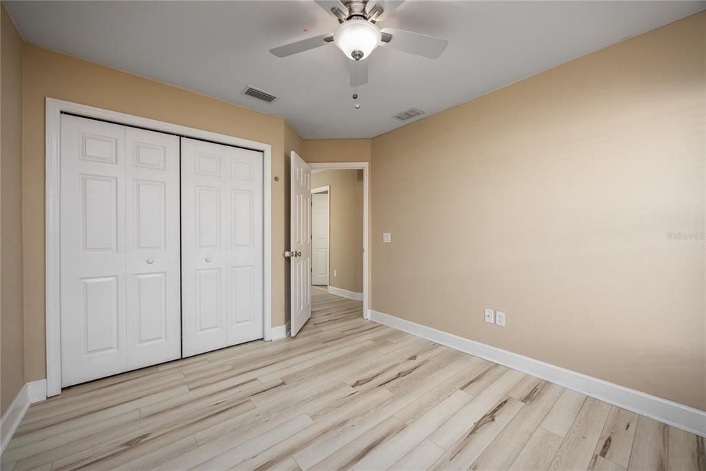 待售: $275,000 (3 贝兹, 2 浴室, 1314 平方英尺)