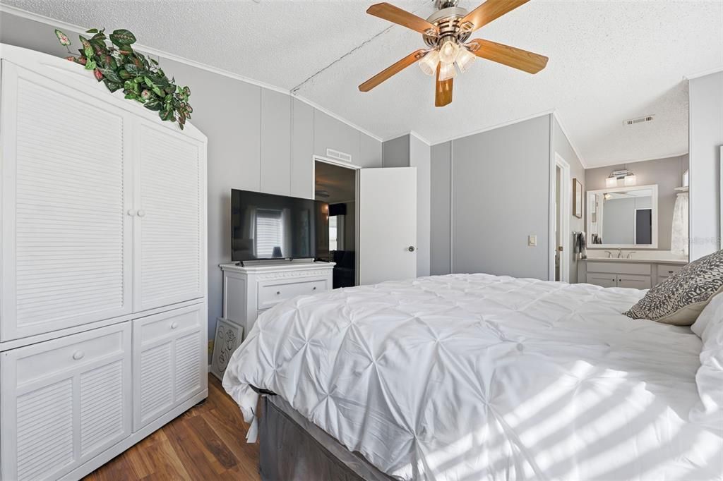 En Venta: $229,000 (2 camas, 2 baños, 1248 Pies cuadrados)