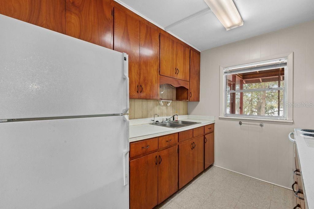 待售: $375,000 (2 贝兹, 1 浴室, 959 平方英尺)