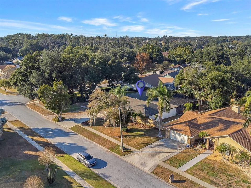 合同活跃: $535,000 (4 贝兹, 2 浴室, 2171 平方英尺)