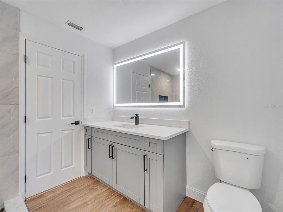 合同活跃: $535,000 (4 贝兹, 2 浴室, 2171 平方英尺)