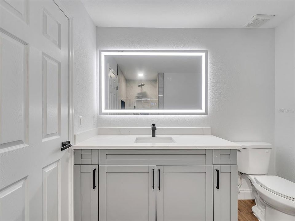 合同活跃: $535,000 (4 贝兹, 2 浴室, 2171 平方英尺)