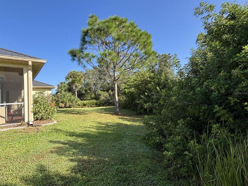 For Rent: $1,850 (3 beds, 2 baths, 1980 Square Feet)