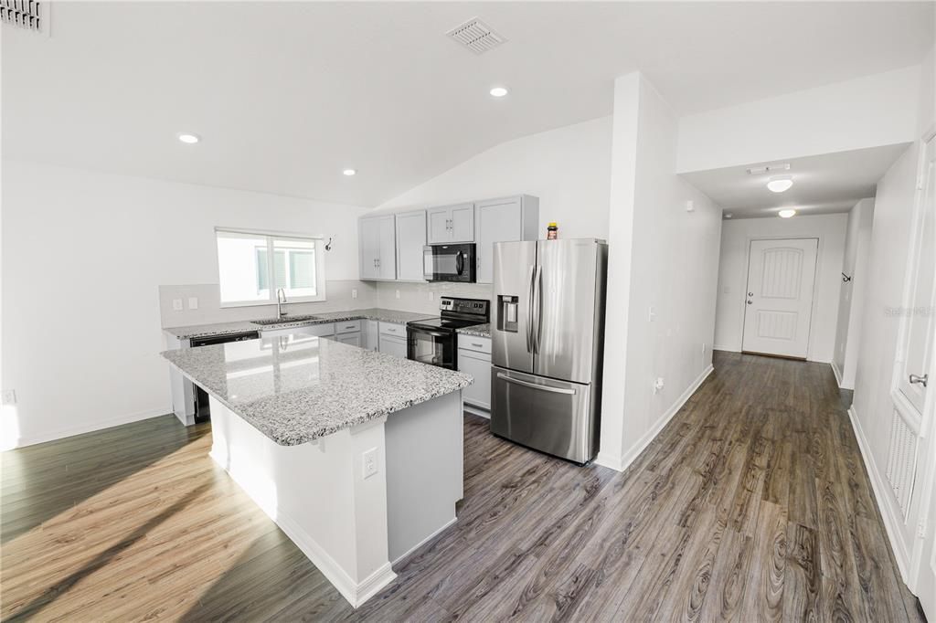 En Venta: $320,000 (4 camas, 2 baños, 1707 Pies cuadrados)