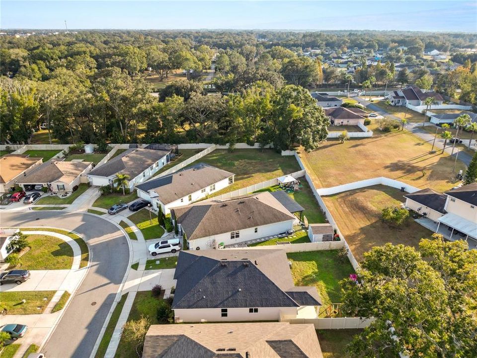 En Venta: $320,000 (4 camas, 2 baños, 1707 Pies cuadrados)