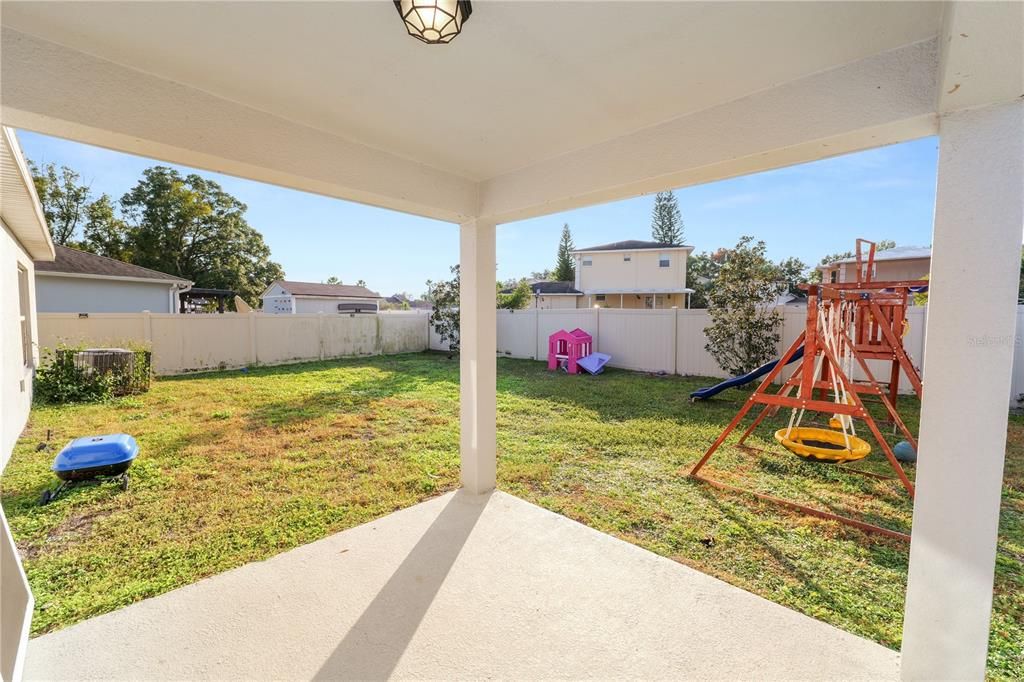 En Venta: $320,000 (4 camas, 2 baños, 1707 Pies cuadrados)