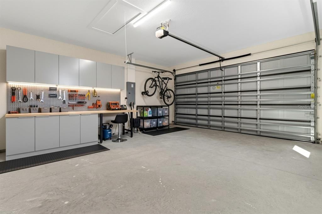 На продажу: $399,900 (3 спален, 2 ванн, 1842 Квадратных фут)