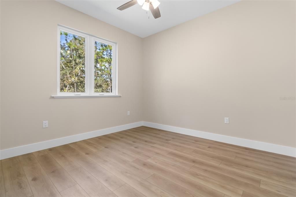 На продажу: $399,900 (3 спален, 2 ванн, 1842 Квадратных фут)