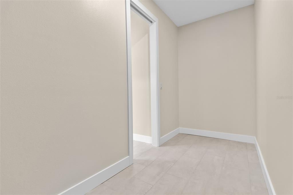 На продажу: $399,900 (3 спален, 2 ванн, 1842 Квадратных фут)