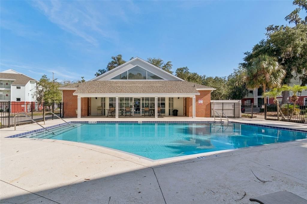 На продажу: $159,900 (3 спален, 2 ванн, 1093 Квадратных фут)