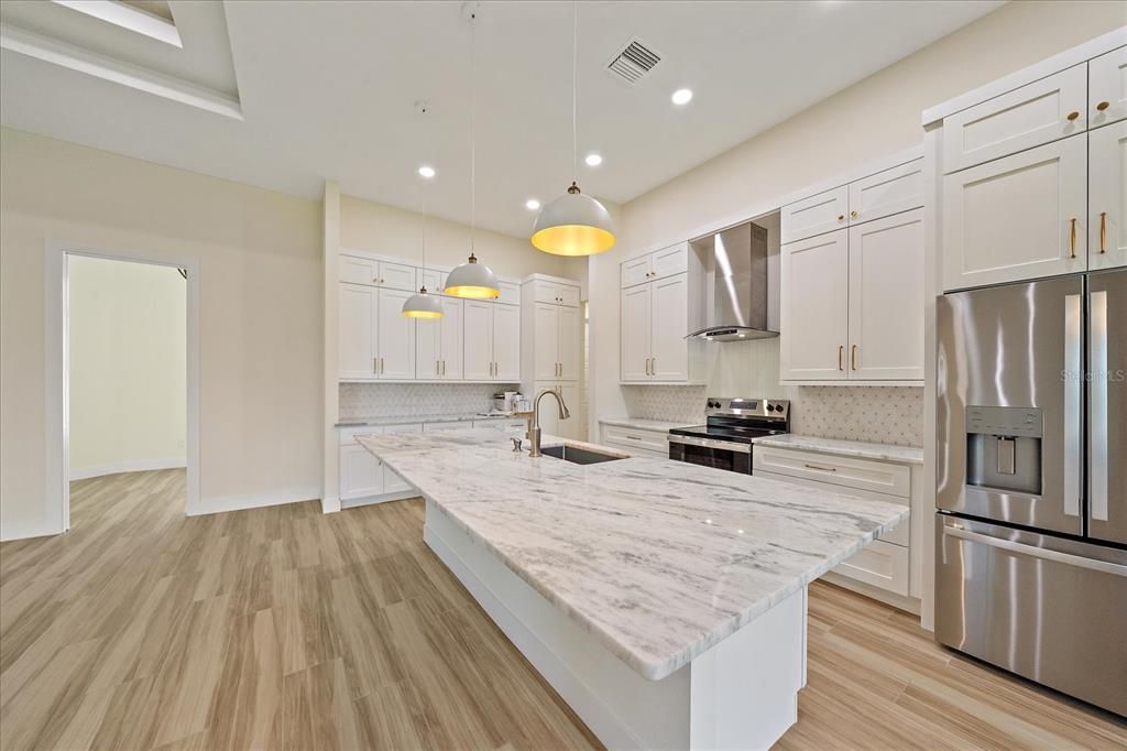 En Venta: $539,900 (3 camas, 2 baños, 1928 Pies cuadrados)