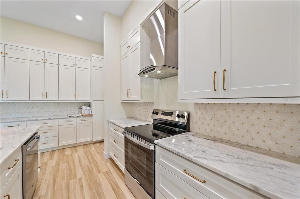 En Venta: $539,900 (3 camas, 2 baños, 1928 Pies cuadrados)