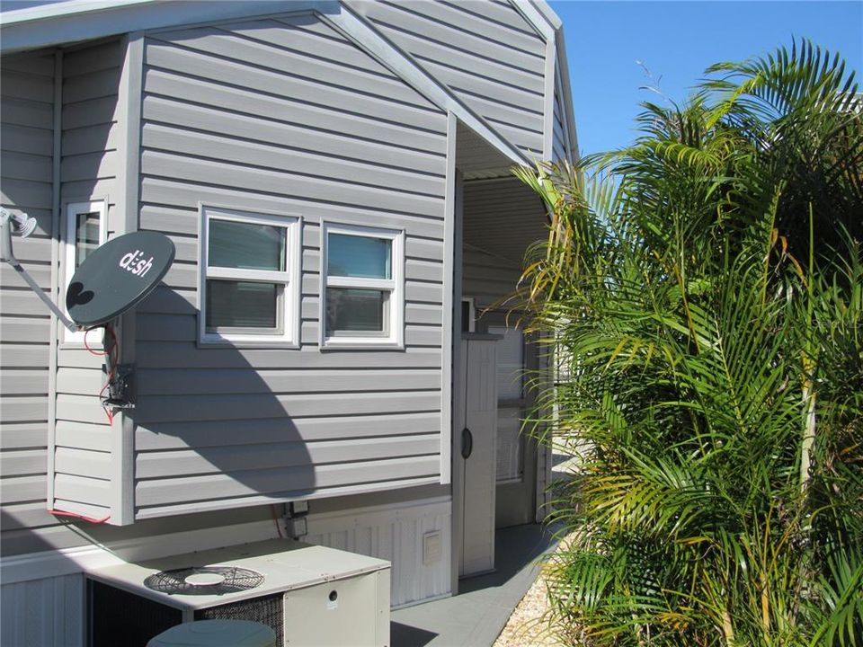 На продажу: $140,000 (1 спален, 1 ванн, 640 Квадратных фут)