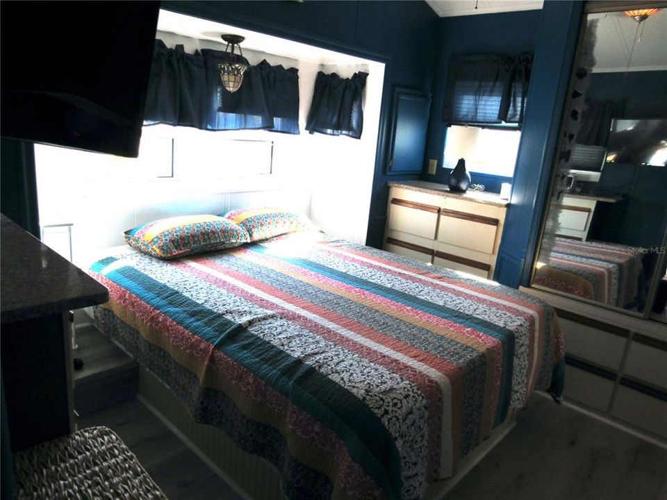 На продажу: $140,000 (1 спален, 1 ванн, 640 Квадратных фут)