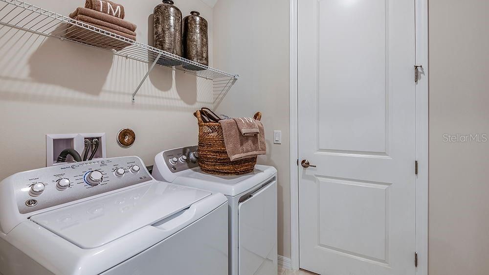 For Sale: $599,000 (4 beds, 3 baths, 3053 Square Feet)