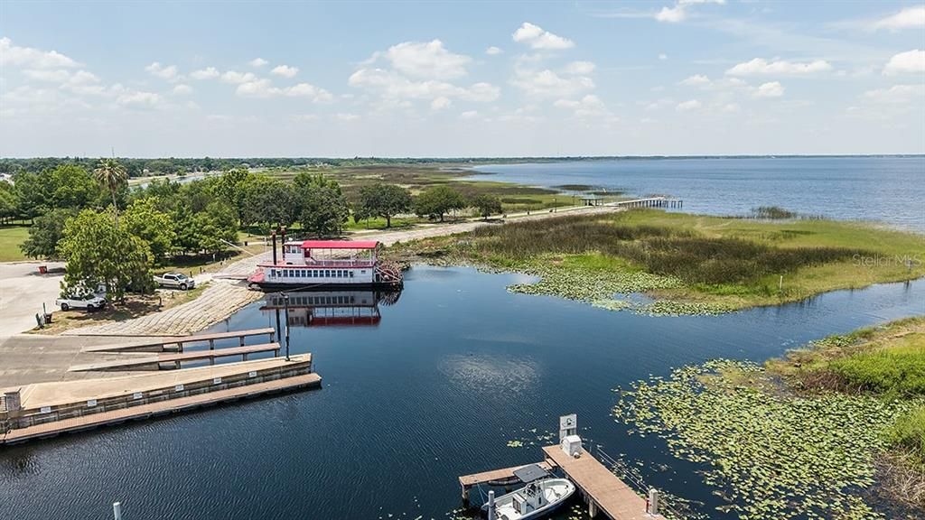 For Sale: $599,000 (4 beds, 3 baths, 3053 Square Feet)