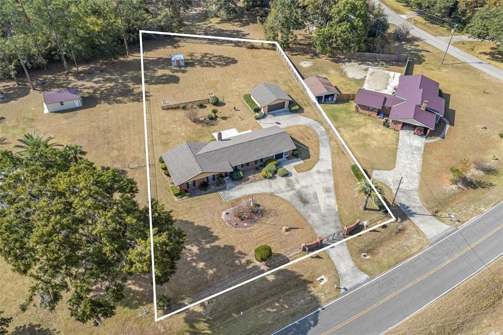 For Sale: $340,000 (3 beds, 2 baths, 2304 Square Feet)