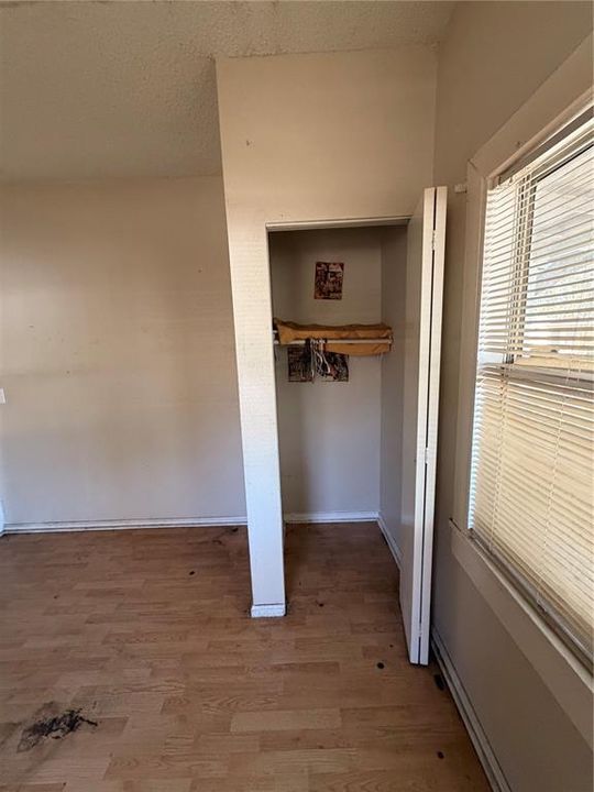 待售: $184,500 (3 贝兹, 2 浴室, 1106 平方英尺)