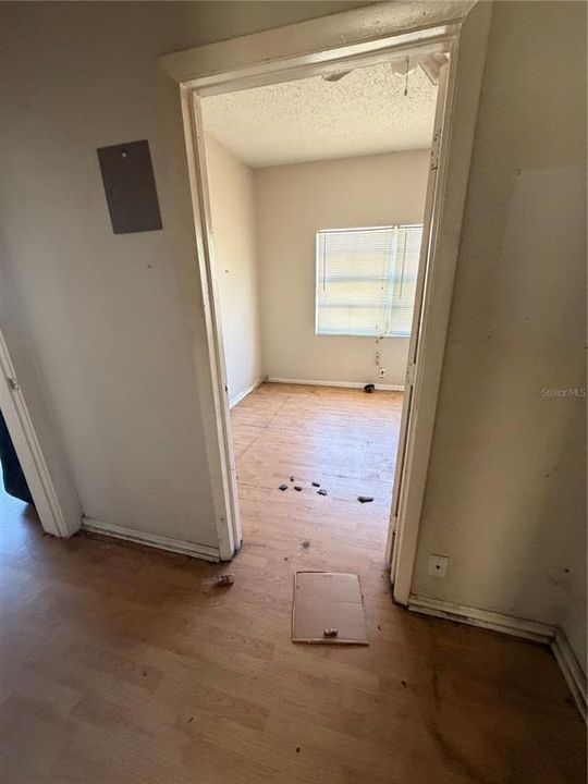 待售: $184,500 (3 贝兹, 2 浴室, 1106 平方英尺)