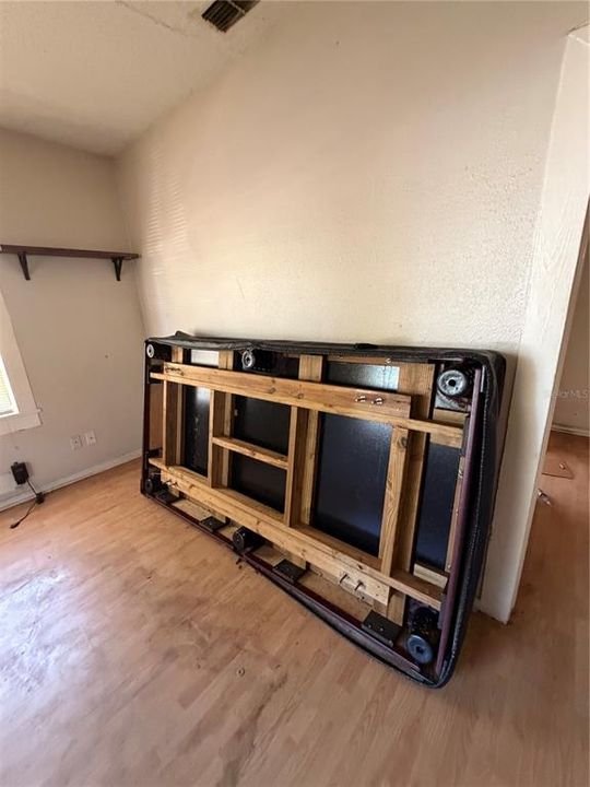 待售: $184,500 (3 贝兹, 2 浴室, 1106 平方英尺)