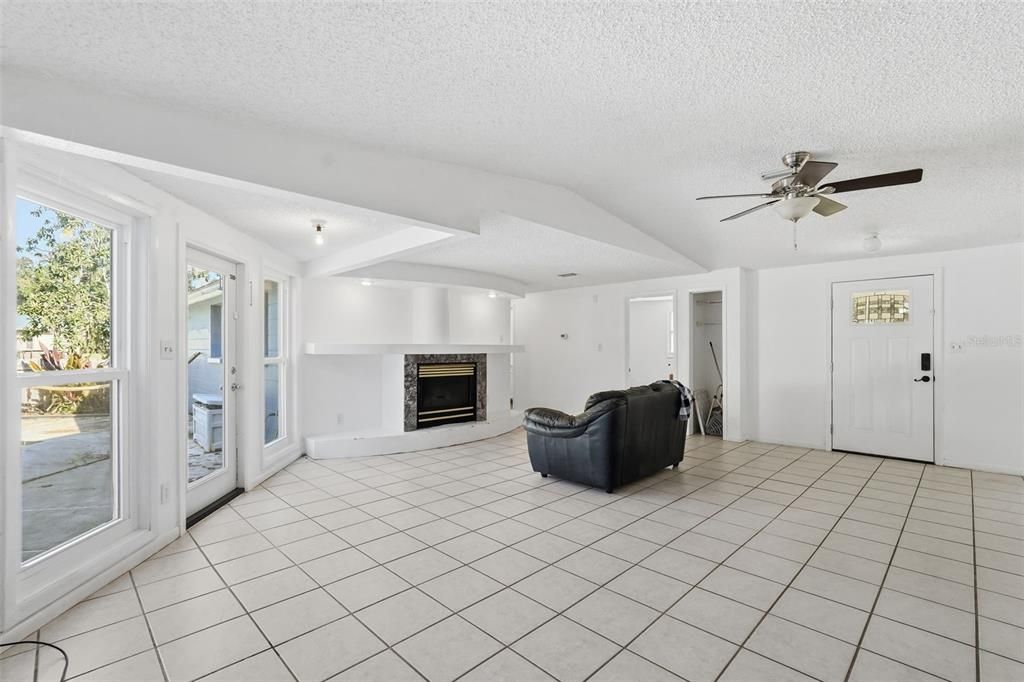 待售: $505,000 (3 贝兹, 2 浴室, 2185 平方英尺)