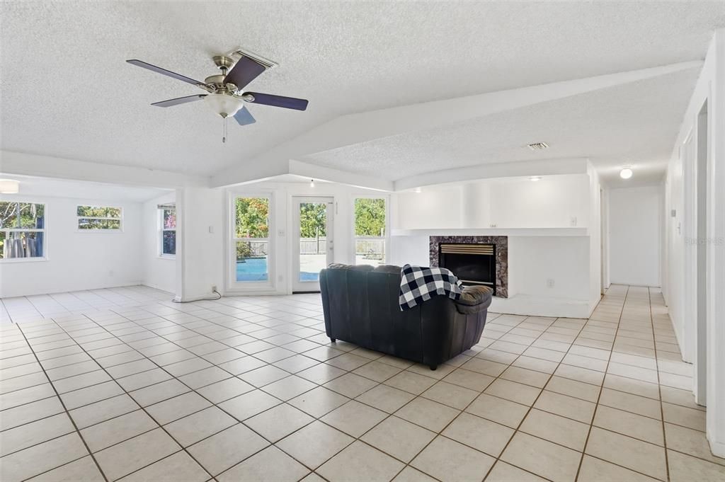 待售: $505,000 (3 贝兹, 2 浴室, 2185 平方英尺)