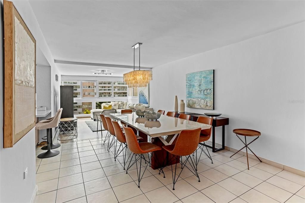 For Rent: $4,900 (3 beds, 2 baths, 1800 Square Feet)