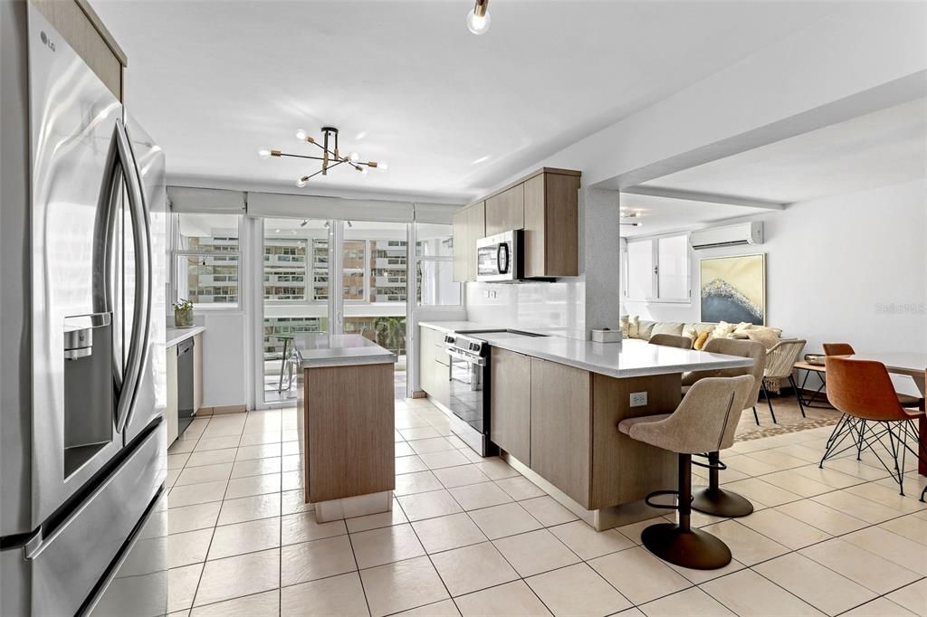 For Rent: $4,900 (3 beds, 2 baths, 1800 Square Feet)