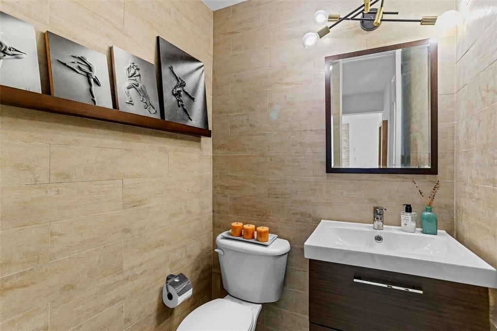 For Rent: $4,900 (3 beds, 2 baths, 1800 Square Feet)