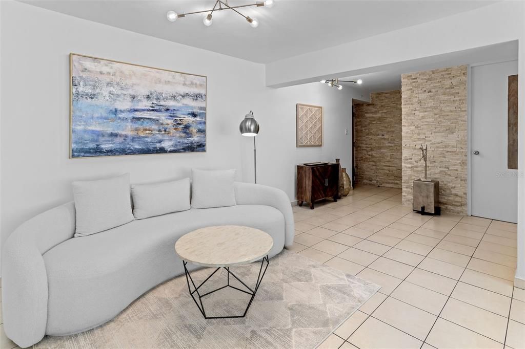 For Rent: $4,900 (3 beds, 2 baths, 1800 Square Feet)