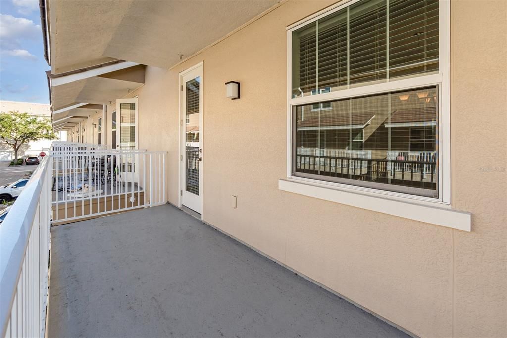 待售: $425,000 (3 贝兹, 3 浴室, 1989 平方英尺)