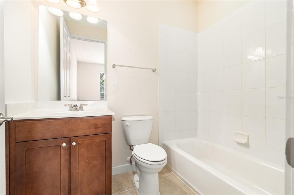 待售: $425,000 (3 贝兹, 3 浴室, 1989 平方英尺)