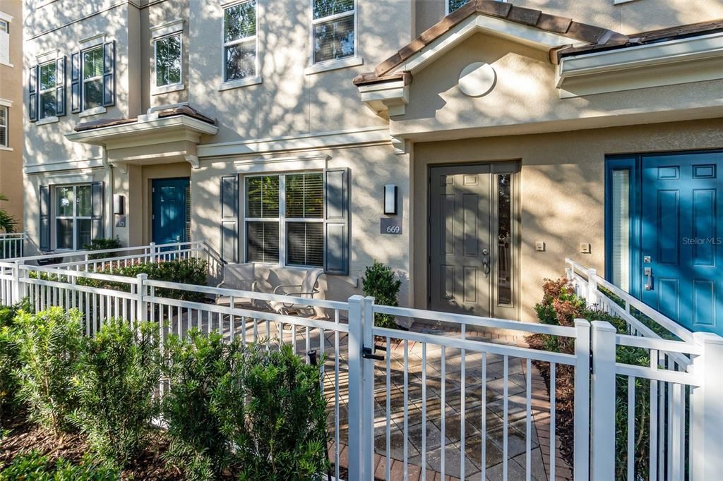 待售: $425,000 (3 贝兹, 3 浴室, 1989 平方英尺)