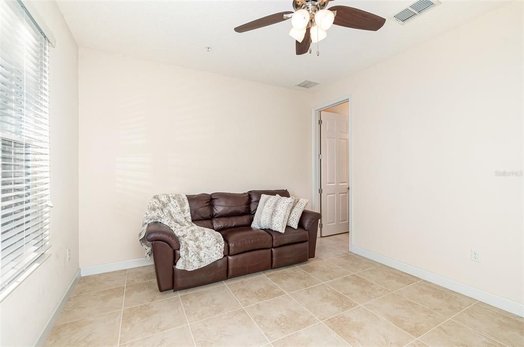 待售: $425,000 (3 贝兹, 3 浴室, 1989 平方英尺)