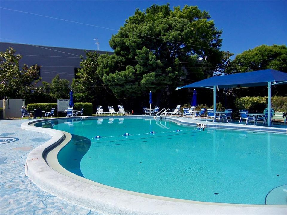 For Sale: $149,900 (2 beds, 2 baths, 1050 Square Feet)