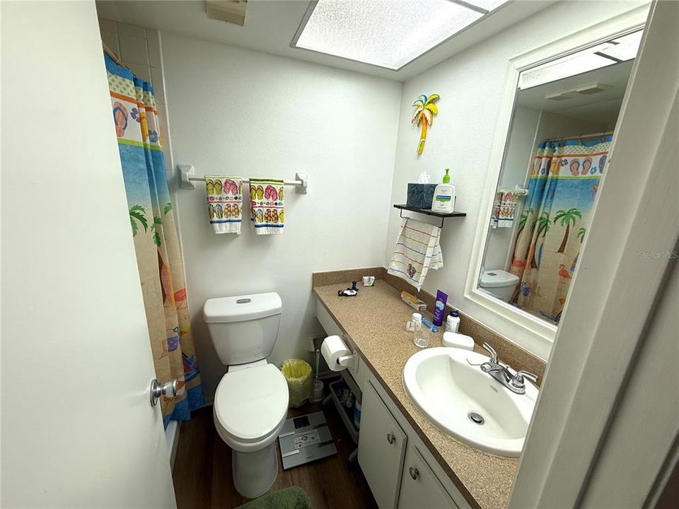 For Sale: $149,900 (2 beds, 2 baths, 1050 Square Feet)