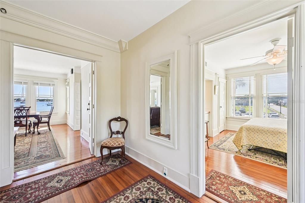 For Sale: $2,490,000 (6 beds, 5 baths, 3999 Square Feet)